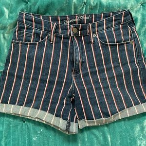 Red and white striped shorts, Universal Thread